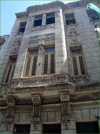 Fachada del Edificio de la casa particular Emilio y Carmen